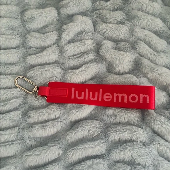 NWT Lululemon Never Lost Key Chain - Red and Silver - Picture 2 of 2